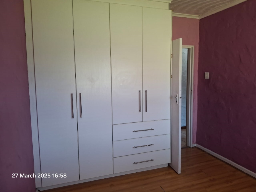 To Let 3 Bedroom Property for Rent in Framesby Eastern Cape